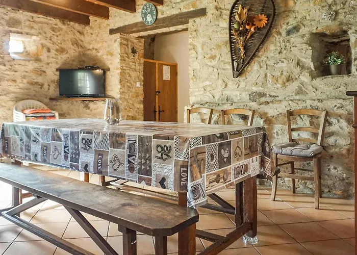 2 Bedroom Cozy Home In Roquebrun